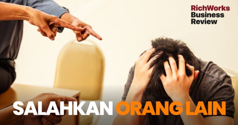 Salahkan Orang Lain
