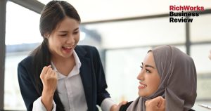 Rasa Lebih Bahagia, Ini Sebab Mengapa Syarikat Perlu Amalkan Budaya Kerja Yang Positif